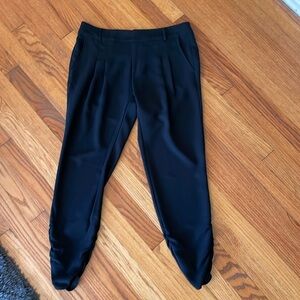 Parker Women’s Ruched Pleated Tapered Pant Size 2